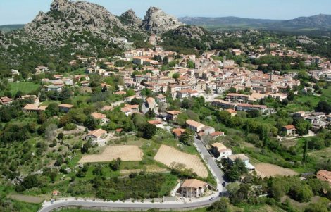 Aggius-Associazione-Borghi-Autentici-Italia-ph.Nicola-Muzzu