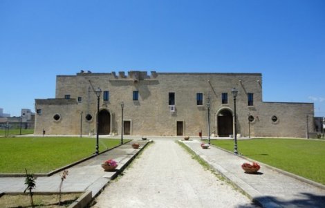 Collepasso-Palazzo baronale