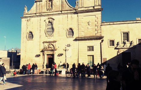 Piazza-San-Giorgio-Melpigano-Mercato-della-Terra-mercato-del-giusto
