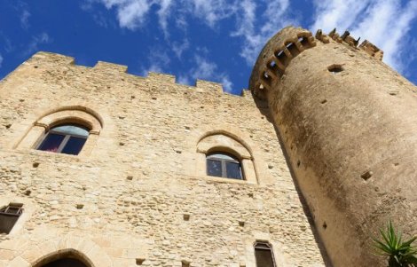 Roseto Capo Spulico-Castrum Petrae Roseti