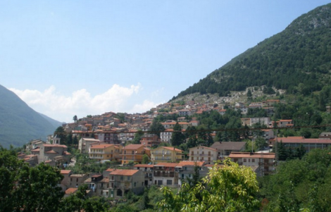 borgo autentico di capistrello presentazione manifesto bai 