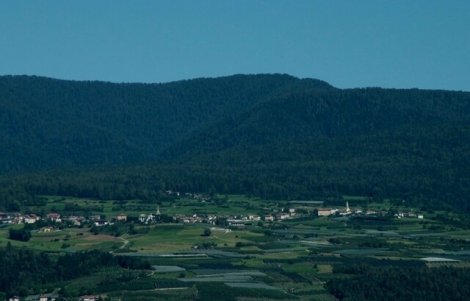 sfruz trento panorama montagne nuovo borgo autentico rete bai trentino