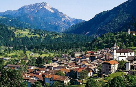 sutrio friuli Si ritorna al passato con “Fasjn la mede”