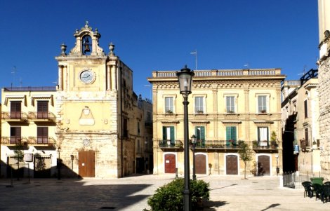 Torre-Orologio-Acquaviva-delle-Fonti