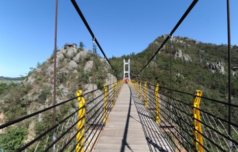 un ponte tra bambini e famiglie colpiti dal terrremoto