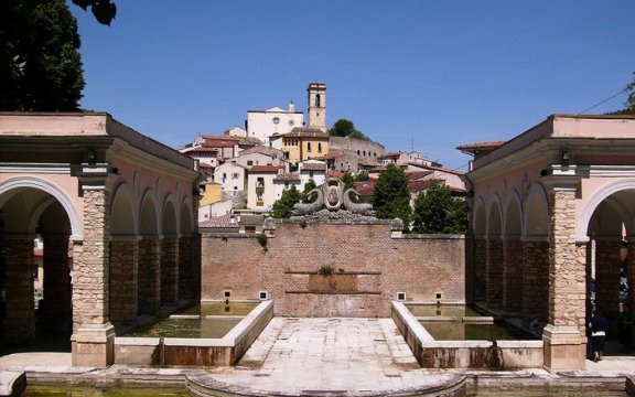 Goriano_Sicoli_fontana_monumentale
