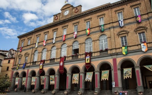 Acquapendente-palazzo-comunale