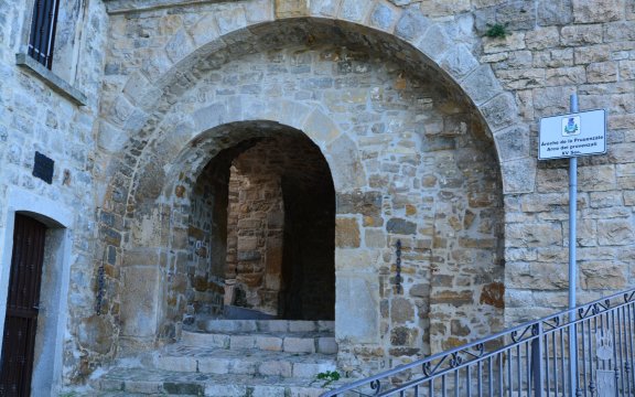 Arco-dei-Provenzali-Celle-di-San-Vito-AssociazioneBorghiAutenticidItalia