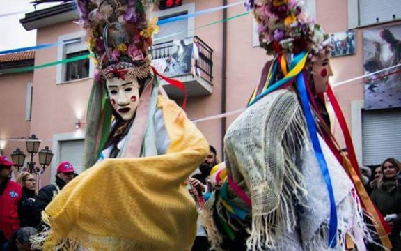 Maschere-del-carnevale-di-alessandria-del-carretto