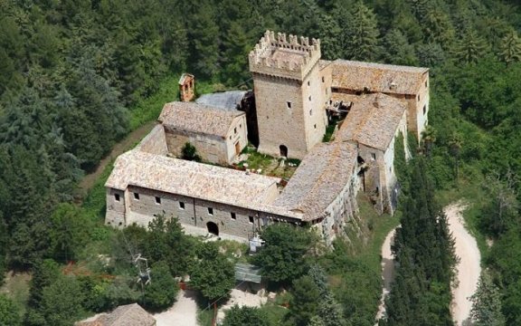Carassai-Rocca-Montevarmine