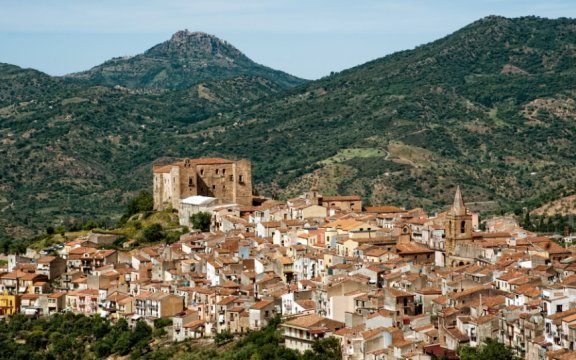 Castelbuono-va-in-onda-su-TV2000-con-il-programma-Borghi-d'-Italia