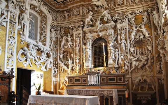 Castelbuono, cappella palatina, stucchi Serpotta