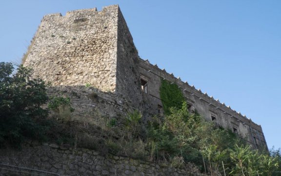 Ciro'-Castello-Carafa
