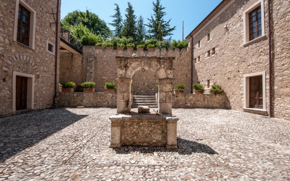 Palazzo-Sersale-di-Cerisano