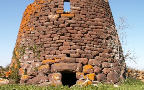 Chiaramonti-Nuraghe-Ruju