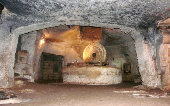 Frantoio-ipogeo-Matino