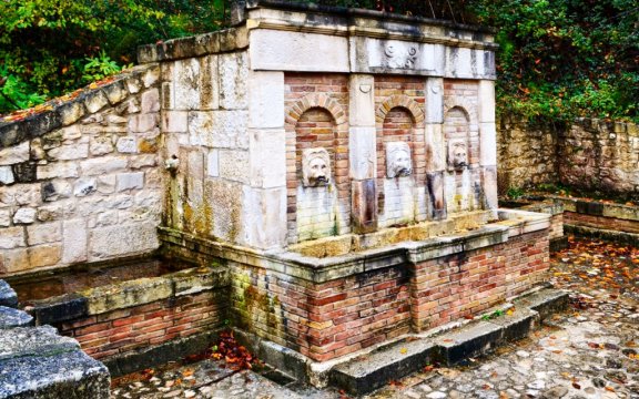 Lettopalena_fontana_storica