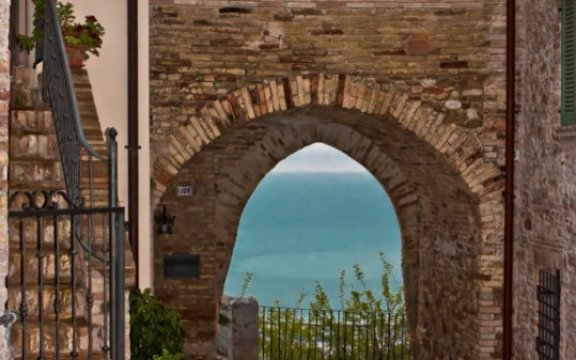 Montepagano-Porta da Sole-foto-Giulia-Matriccian