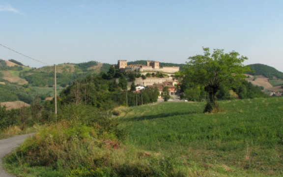 borgo autentico di montesegale pavia oltrepo pavese pasquetta alla scoperta della natura