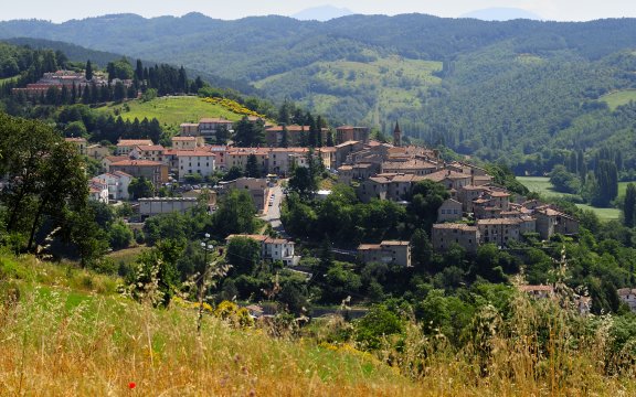 Pietralunga-panorama-diurno-credits-Fabio-Menichini