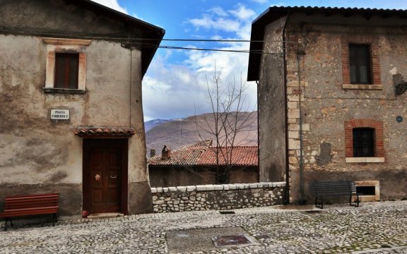 Rocca-di-Botte-piazza-Umberto-foto-Enzo-D'Urbano