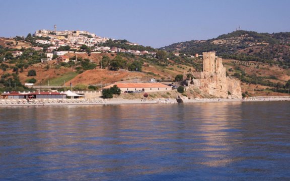 roseto-capo-spulico-antico-granaio-lavoro-possibile