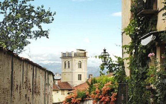 Saluzzo-piazza-Castello