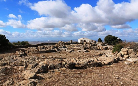 pagina FB di Santa-Vittoria-Acropoli-Nuragica-Serri