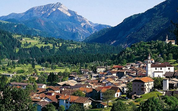 sutrio friuli Si ritorna al passato con “Fasjn la mede”