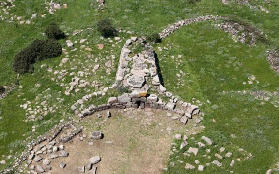 Siddi-tomba-dei-giganti-domus-e-sorcu