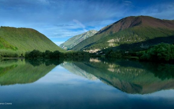 Villetta_Barrea_lago_borghi_autentici_italia_abruzzo.jpg