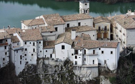 Barrea-scorcio-ph.MaraCinti