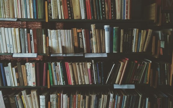 Un libro per the