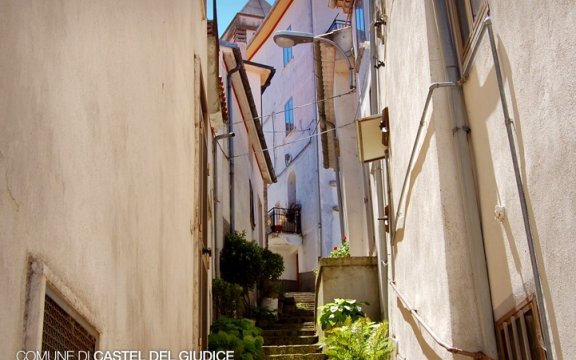 Castel_del_Giudice_centro_storico