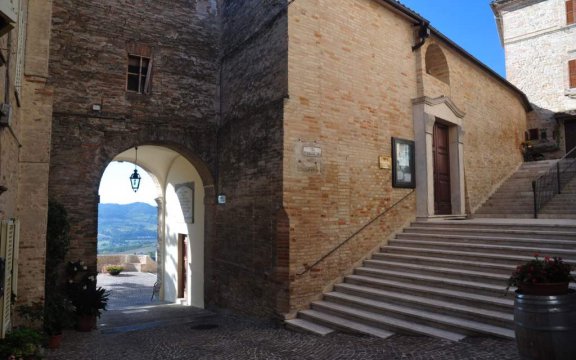 Monte-Rinaldo-Chiesa-SanLeonardo