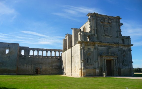 melpignano ex convento agostiniani Il grande borgo griko della Grecìa Salentina immagina il suo futuro