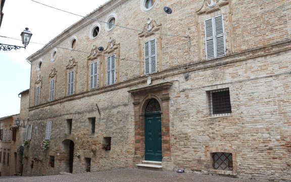 Monte-Rinaldo-Palazzo-Giustiniani