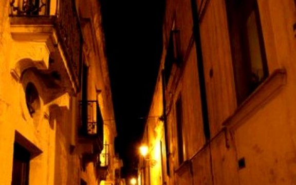 Poggiardo_scorcio_notturno