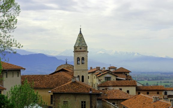 saluzzo, a spasso con l'autore per la giornata nazionale borghi autentici