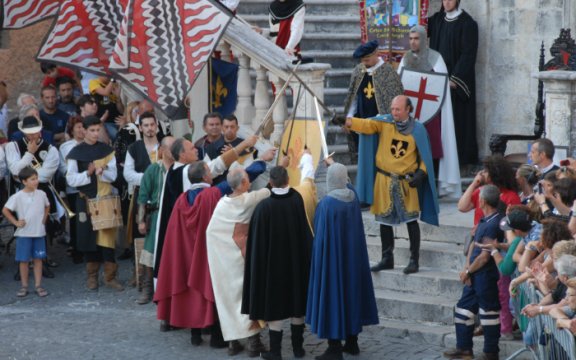 scurcola marsicana corteo storico medievale