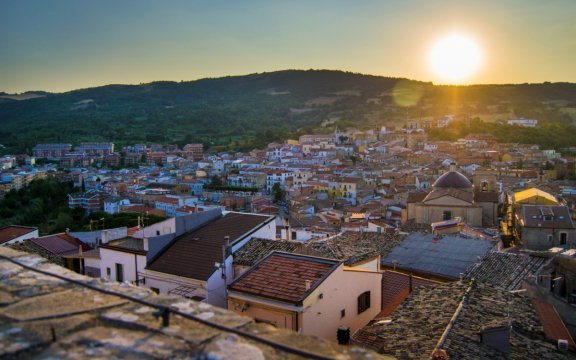 Deliceto-foto-panoramica-al-tramonto