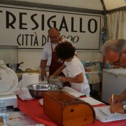 borgo autentico di saluzzo piemonte festa nazionale bai 2015 cucina tresigallo emilia romagna