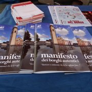 borgo autentico di saluzzo piemonte festa nazionale bai 2015 manifesto borghi autentici